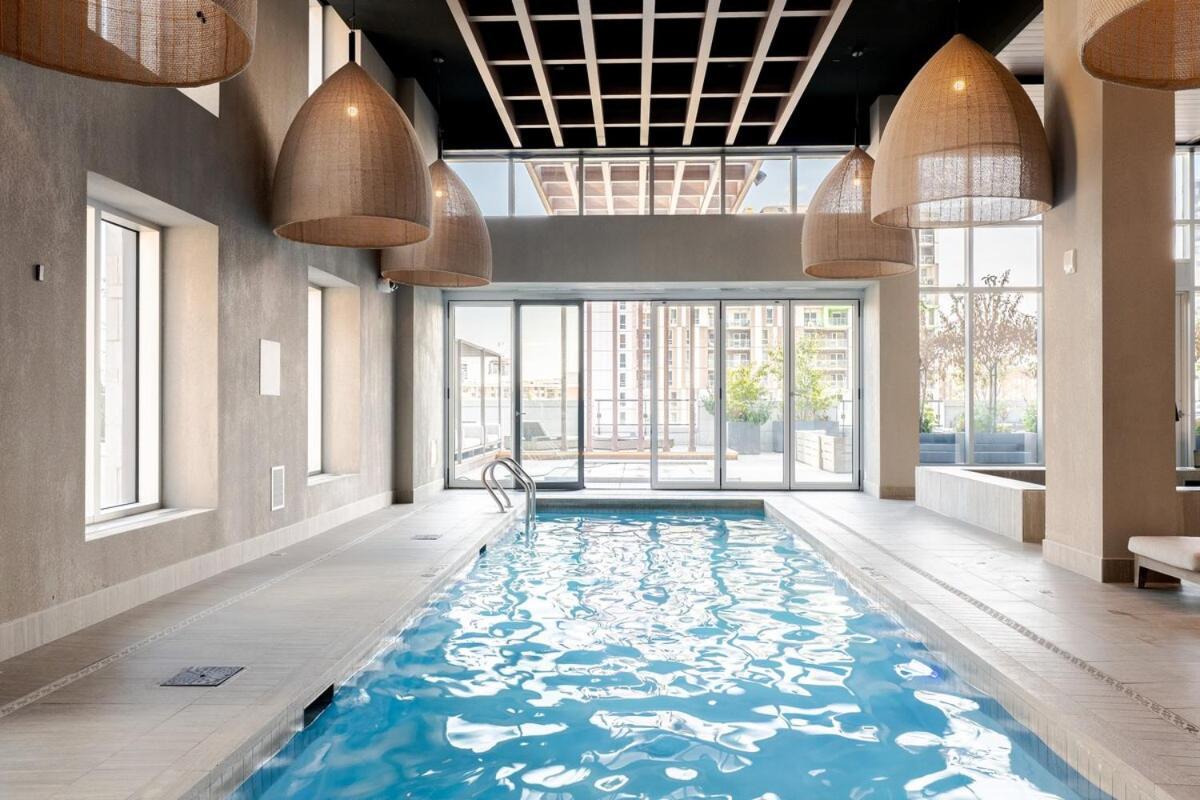3 Bd Penthouse With View * Montreal