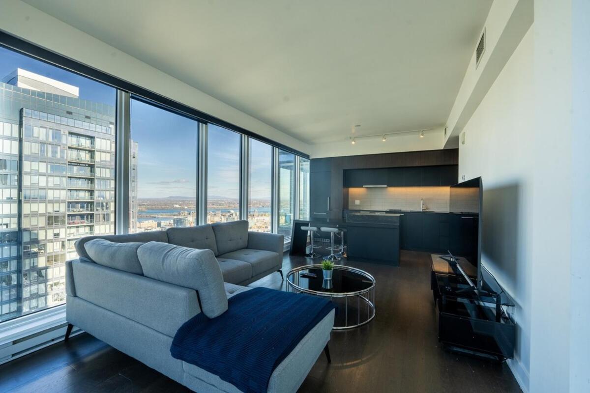 3 Bd Penthouse With View Montreal
