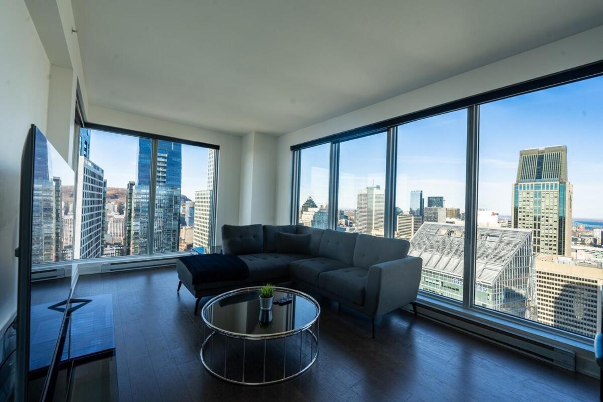 3 Bd Penthouse With View Apartment *