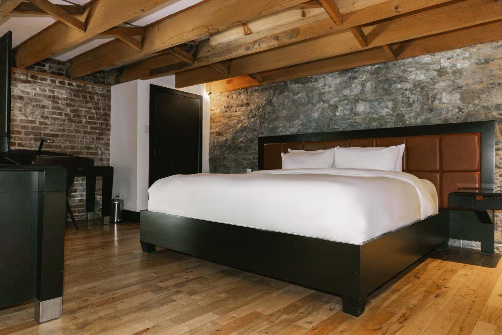 Lofts Du Vieux-port By Gray Collection Montreal