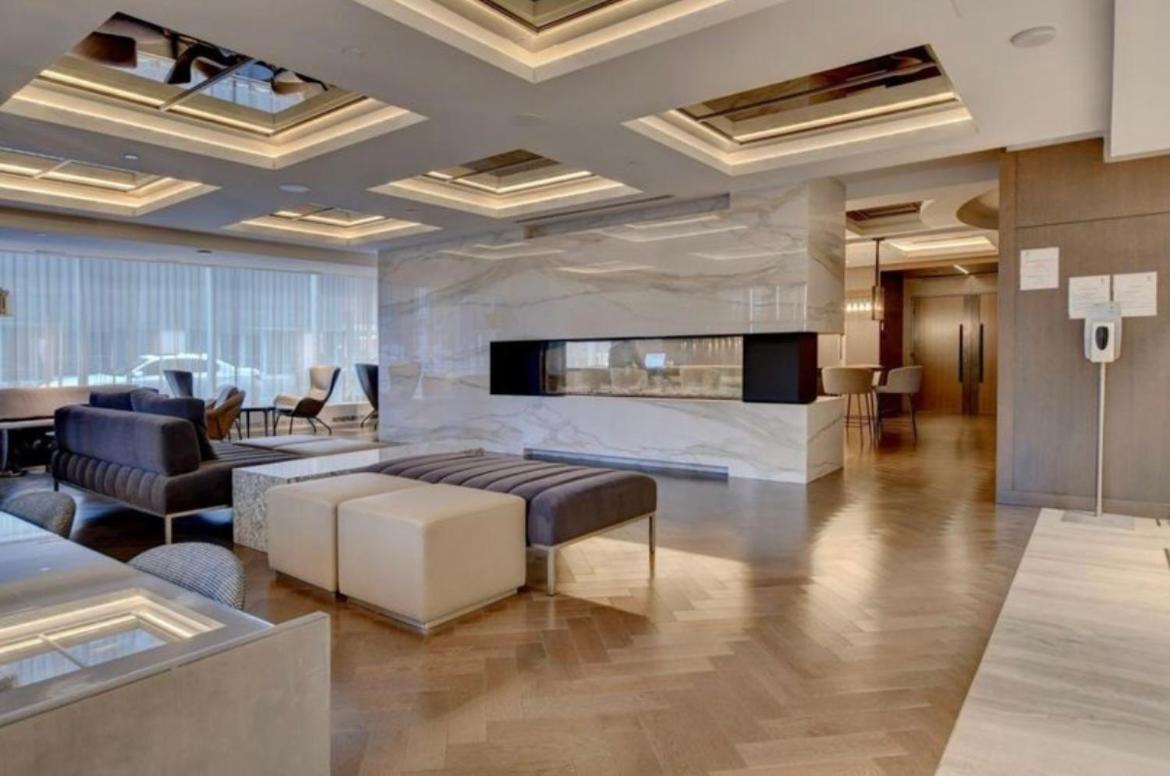 Aaa Location & Spacious 1 Bedroom With Panoramic View On The