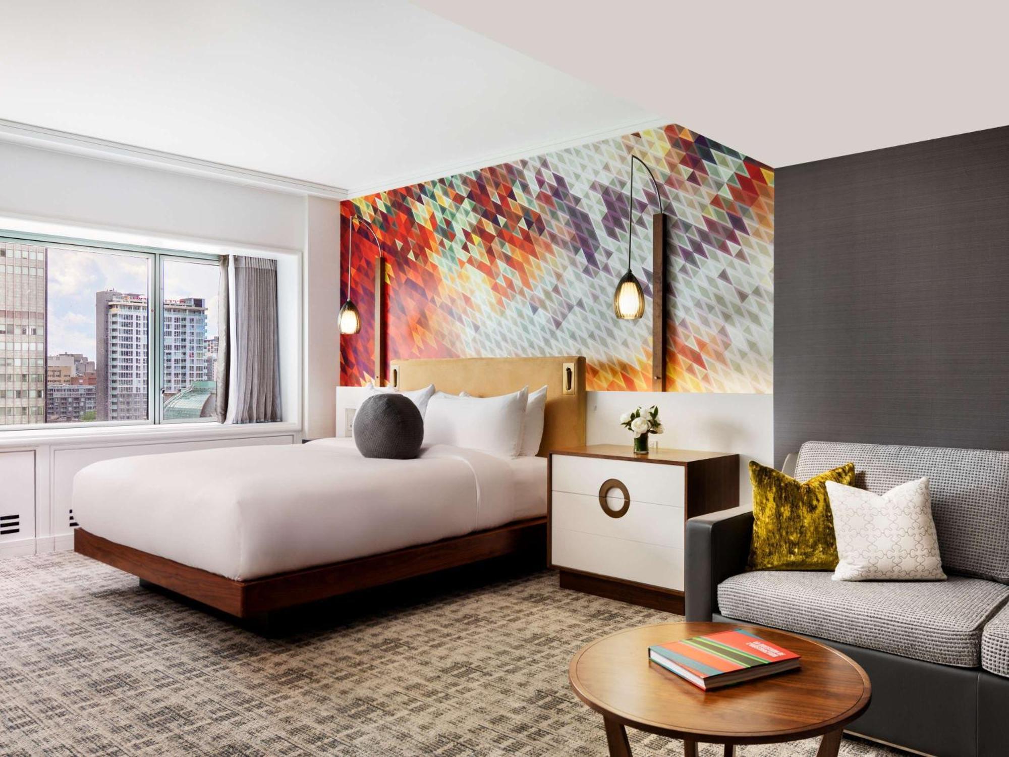 Fairmont The Queen Elizabeth Hotel 5*