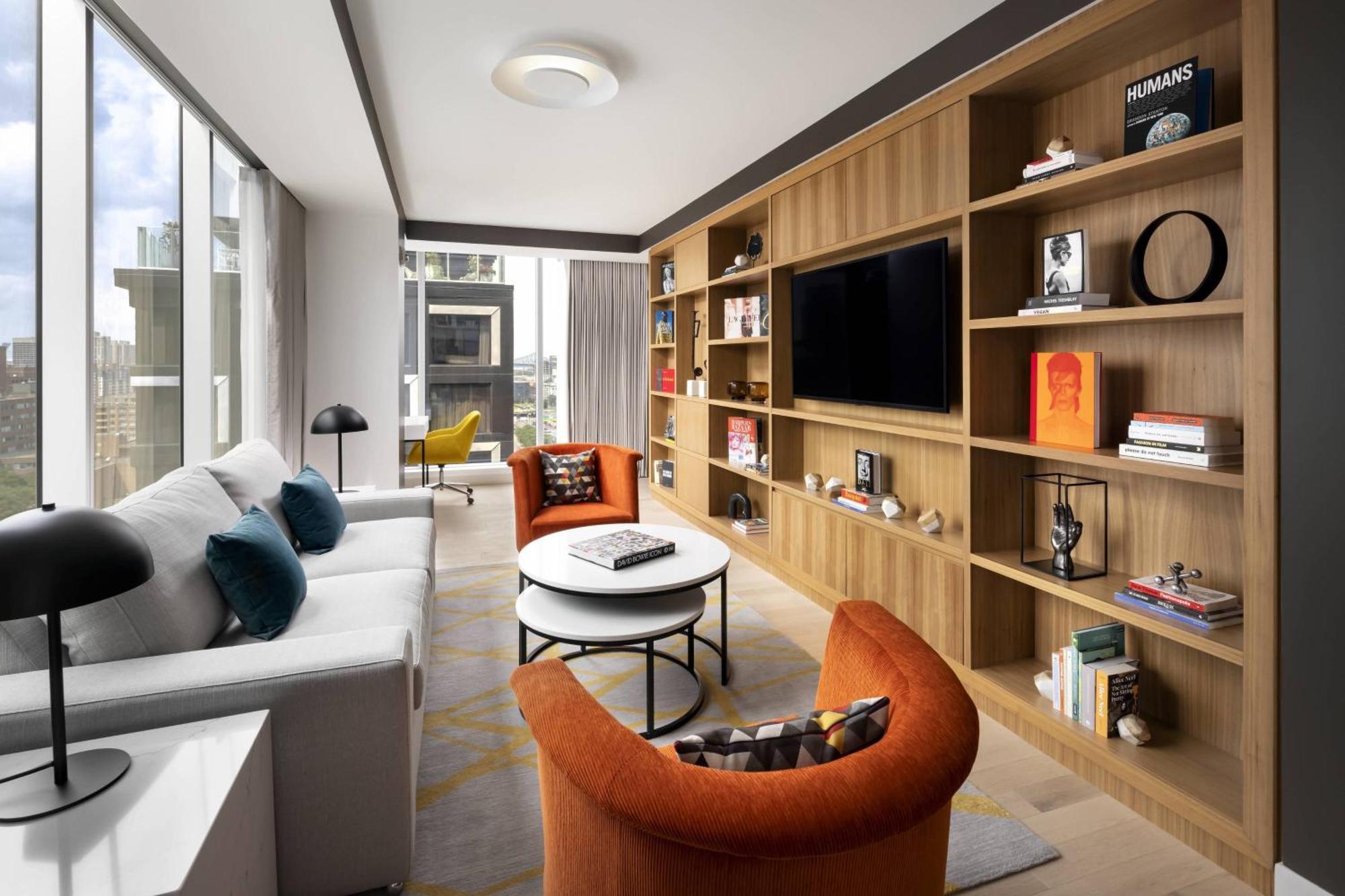 Humaniti Montreal, Autograph Collection Hotel 4*