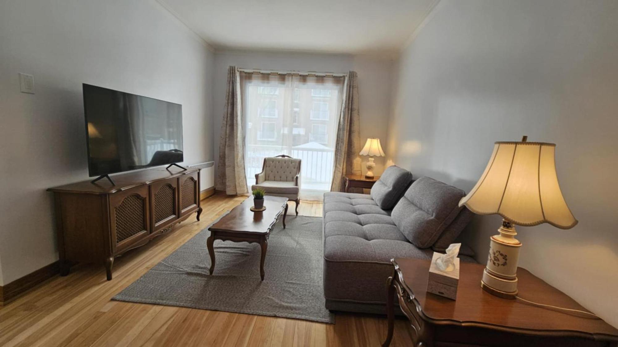 Magnificent 2br In Montreal, Canada Apartment