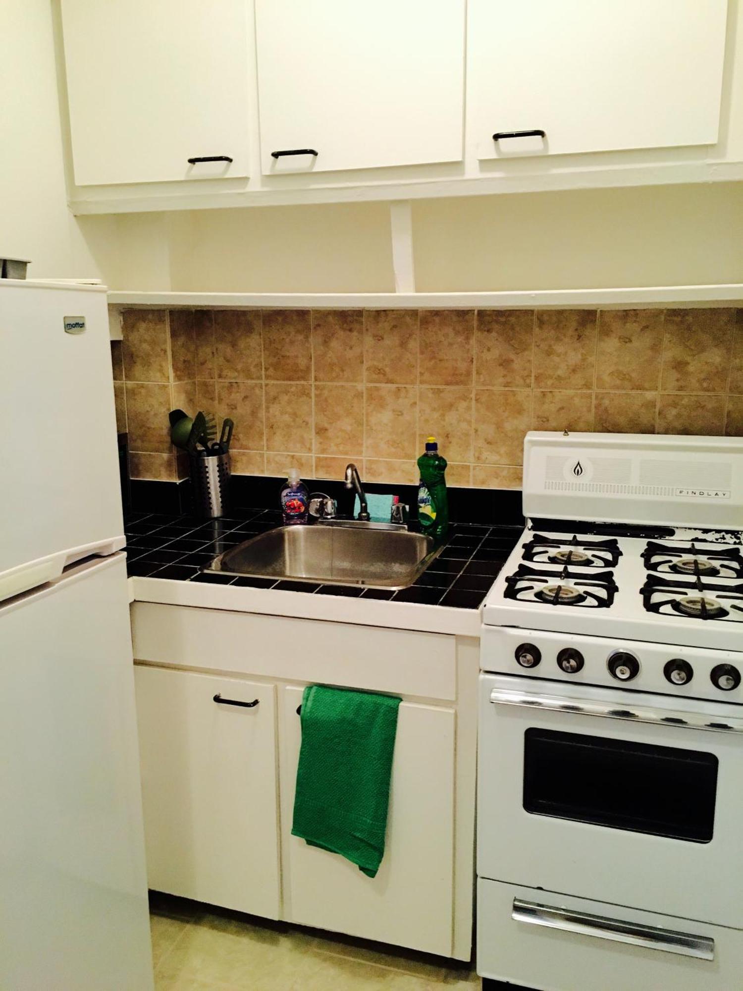 Stylish Comfortable In The Golden Square Mile * Montreal