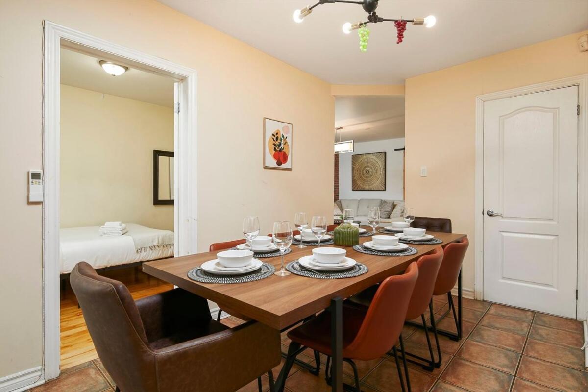 Charming In Prime Location - Plateau Mont Royal Apartment *