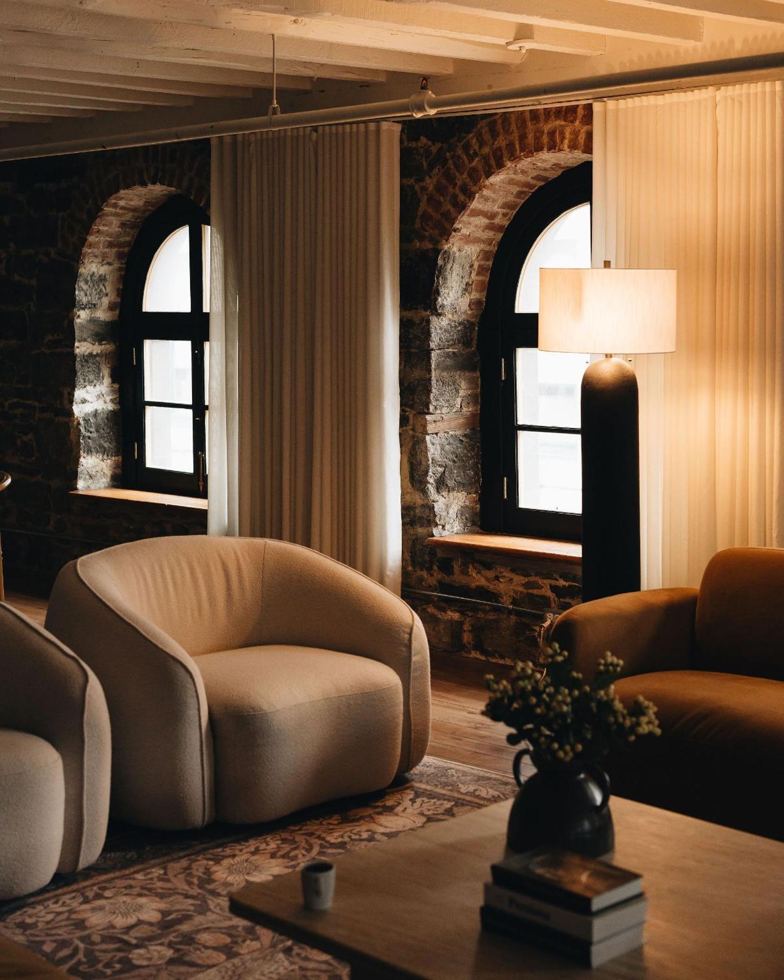 Saint Sulpice Lofts By Bakan - Old Apartment Montreal