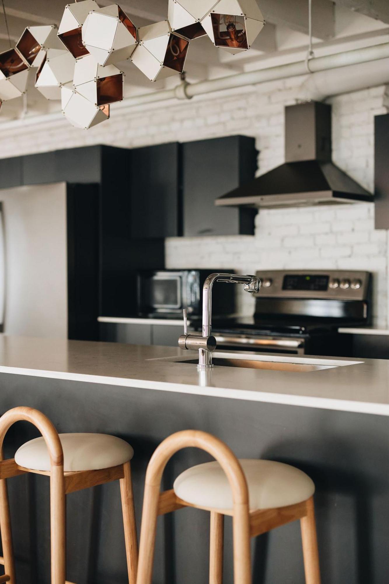 Apartment Saint Sulpice Lofts By Bakan - Old Montreal