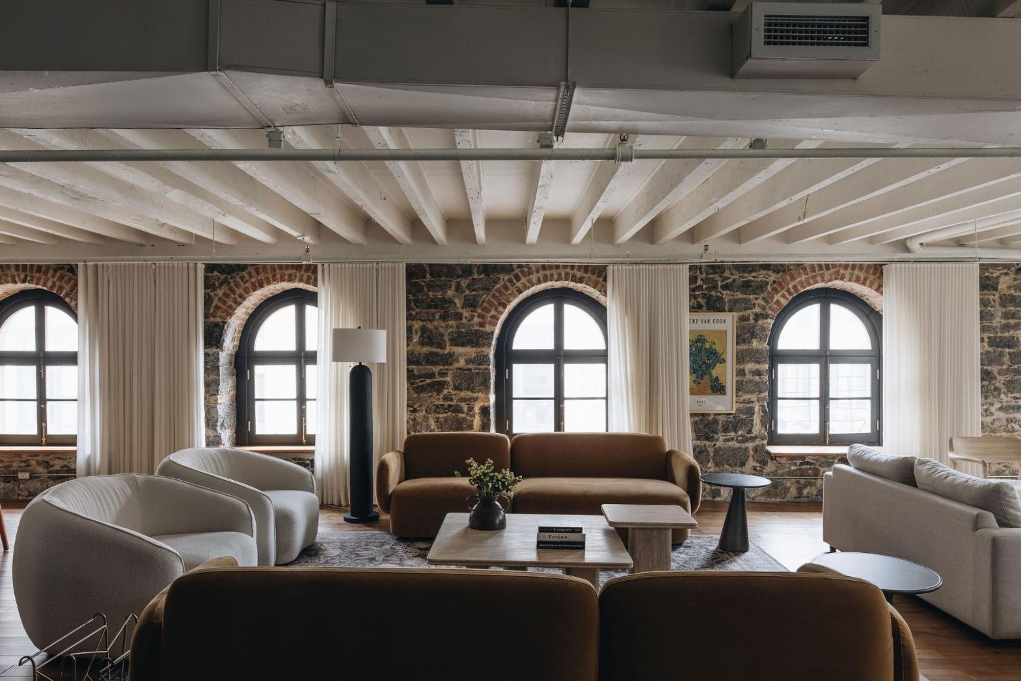 Saint Sulpice Lofts By Bakan - Old * Montreal