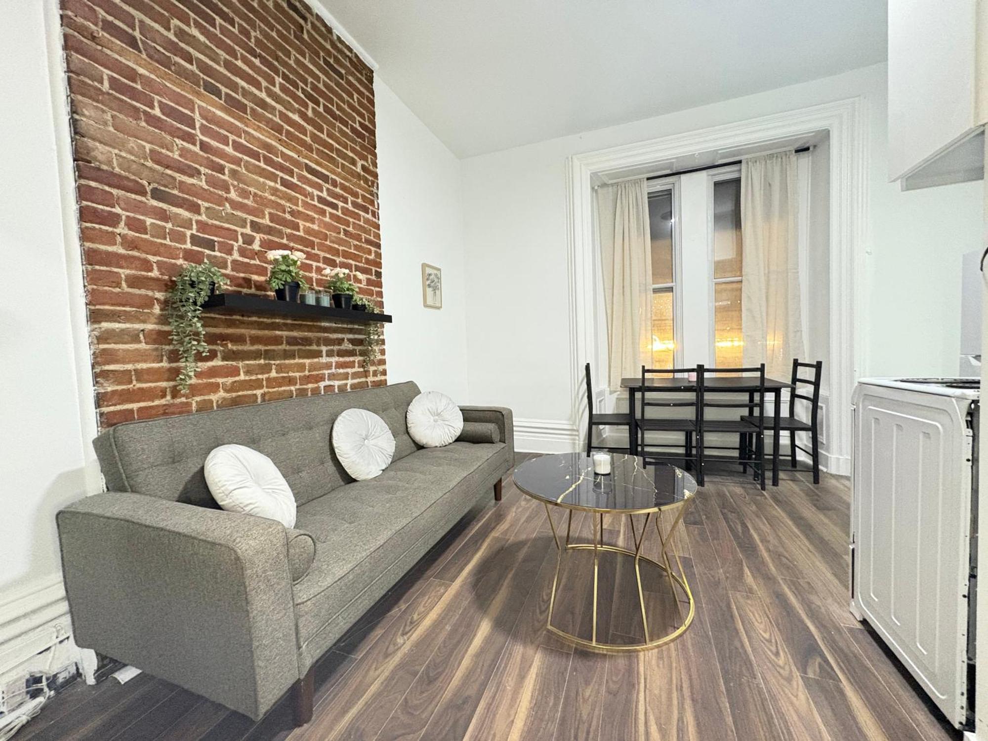 Rio 1-br In Mtl Apartment