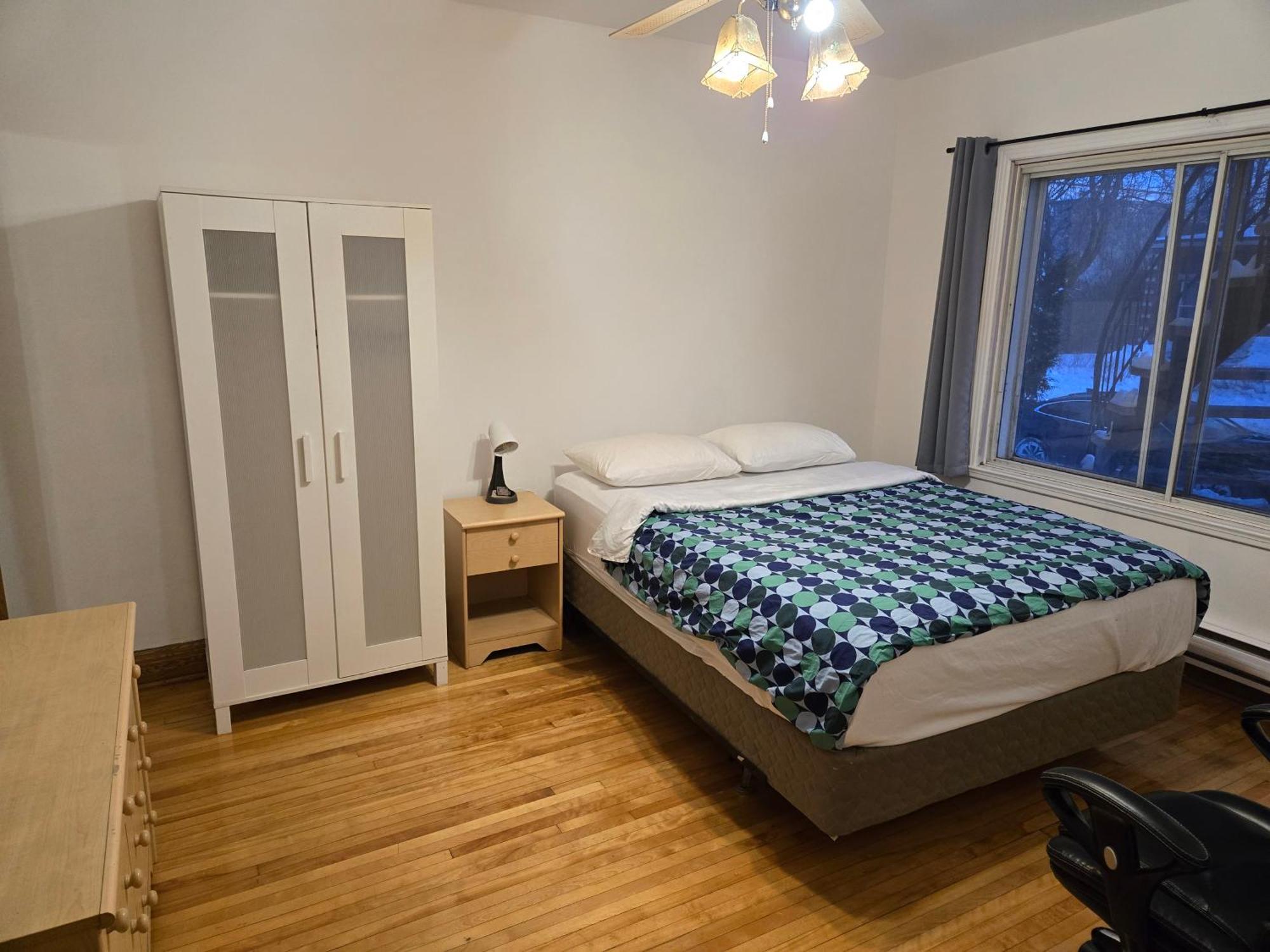 Bright Near Metro Monk Station With Self Check-in Guest house *