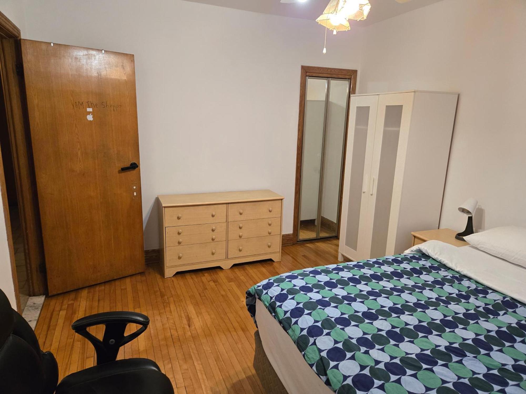 Guest house Bright Near Metro Monk Station With Self Check-in