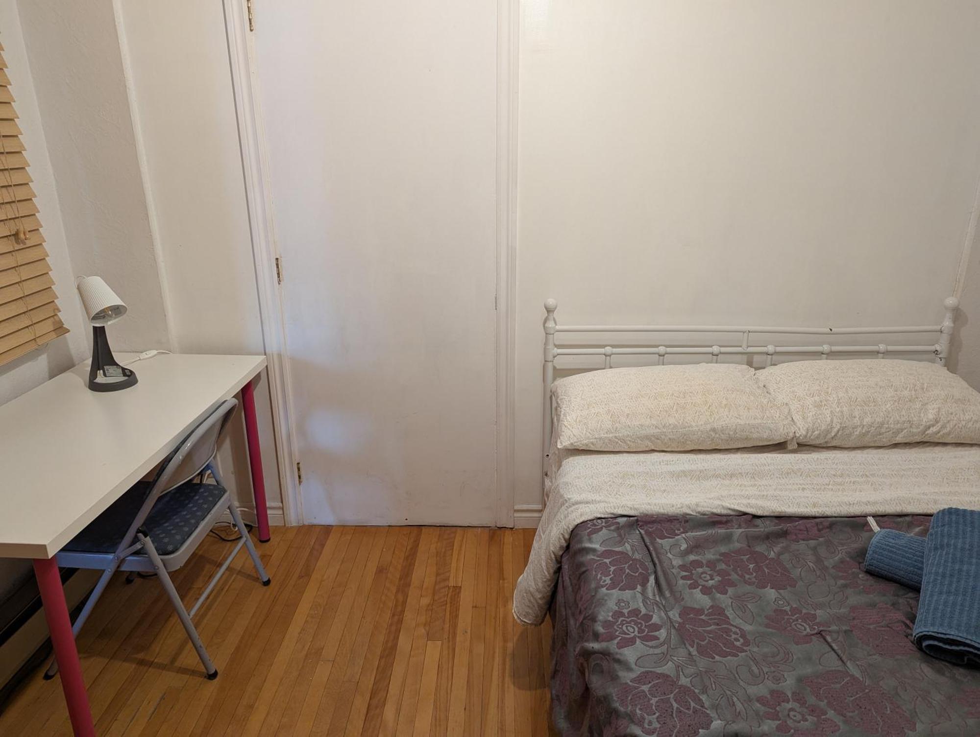Bright Near Metro Monk Station With Self Check-in Montreal
