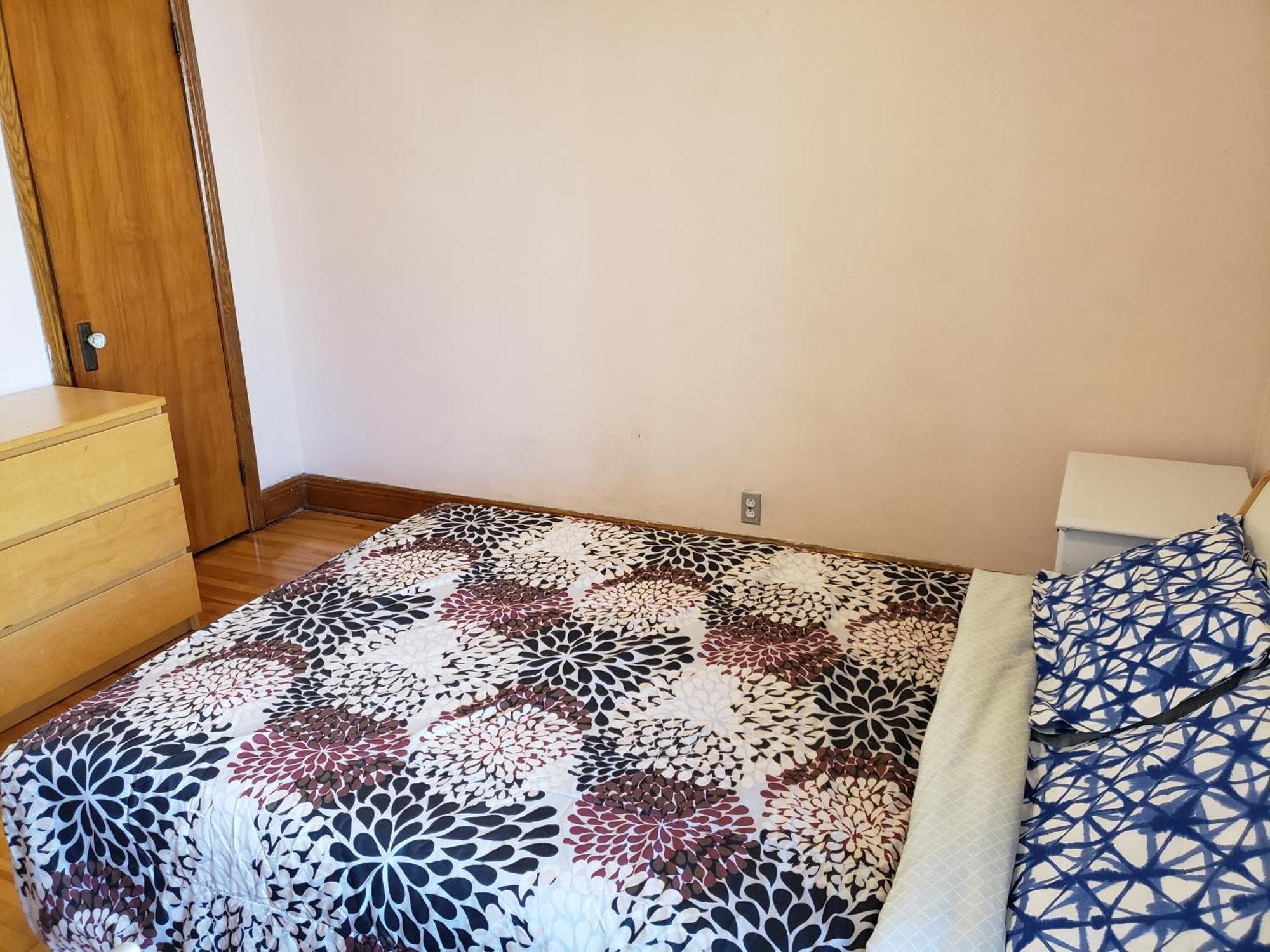 Bright Near Metro Monk Station With Self Check-in Guest house *