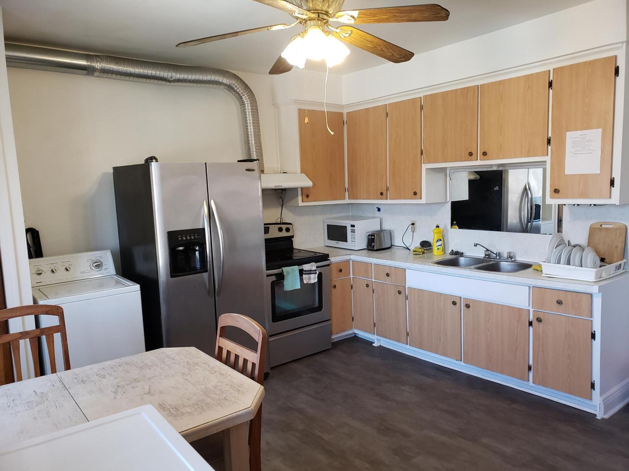 Bright Near Metro Monk Station With Self Check-in Guest house