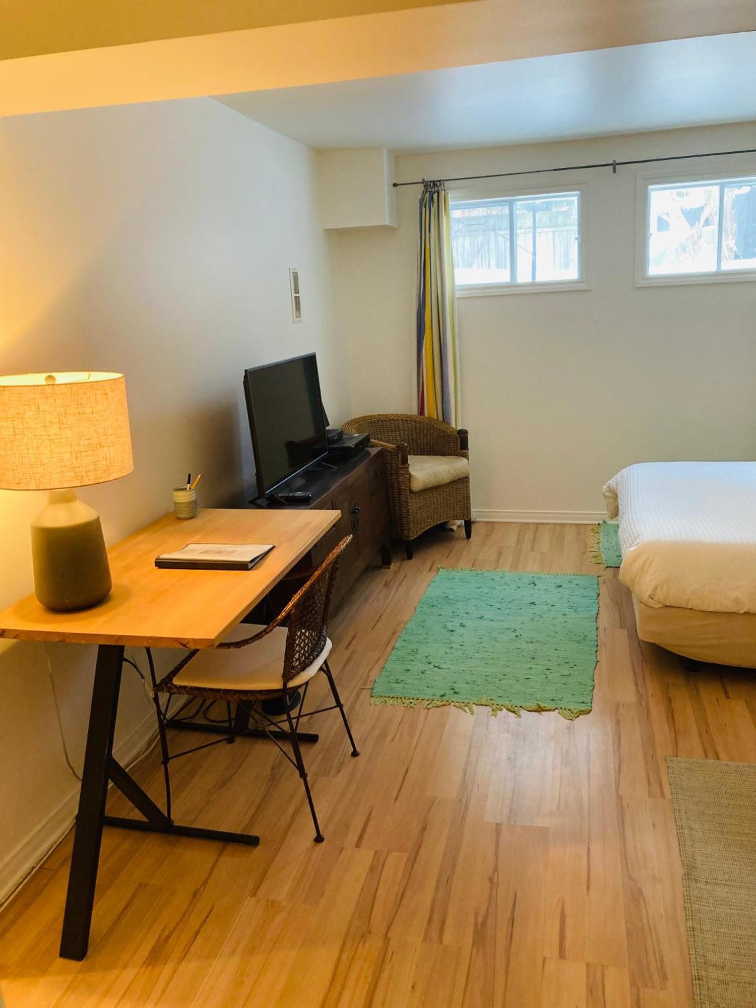 La Zen Homestay *