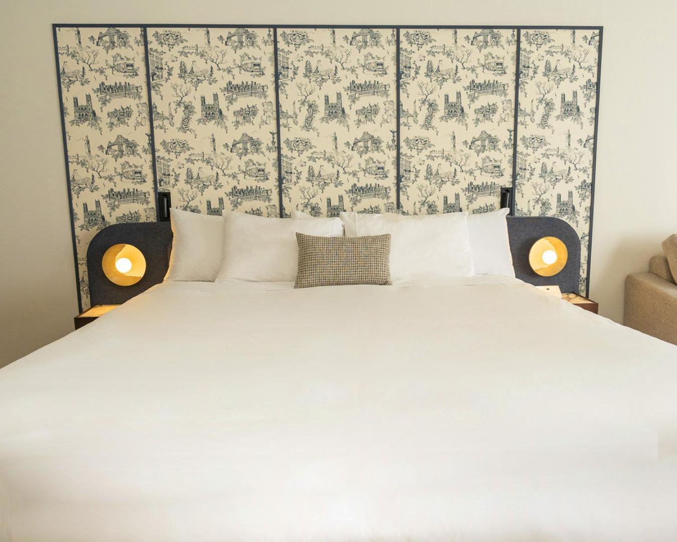 Saint-sulpice Hotel 4*