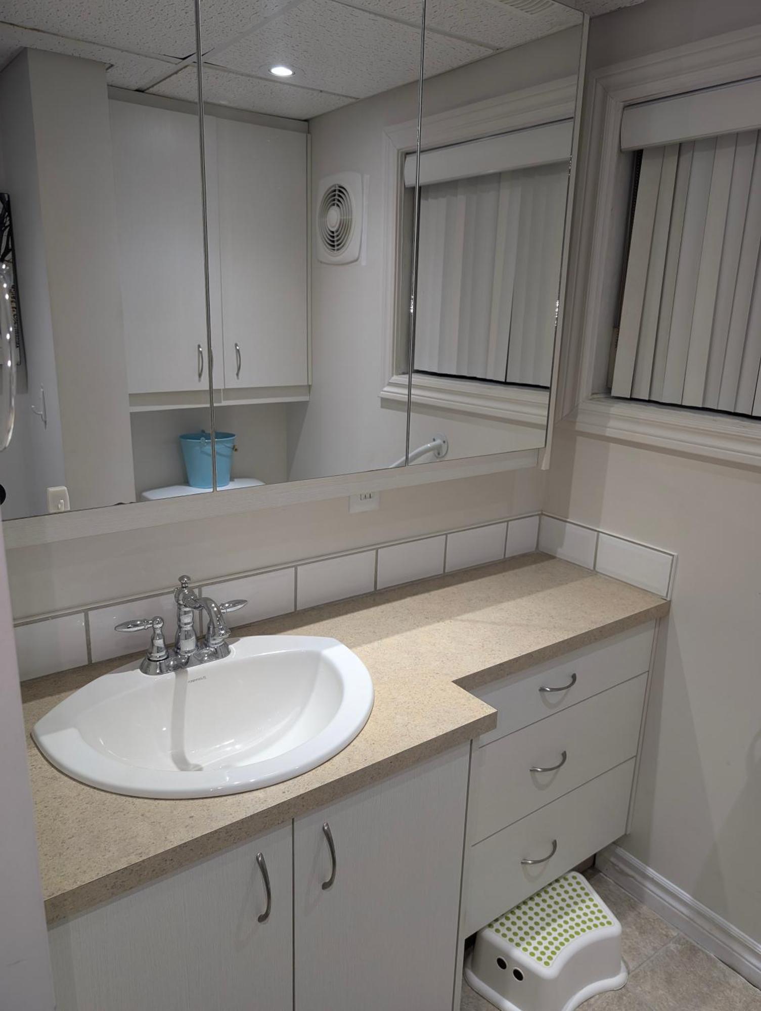 Apartment Style *