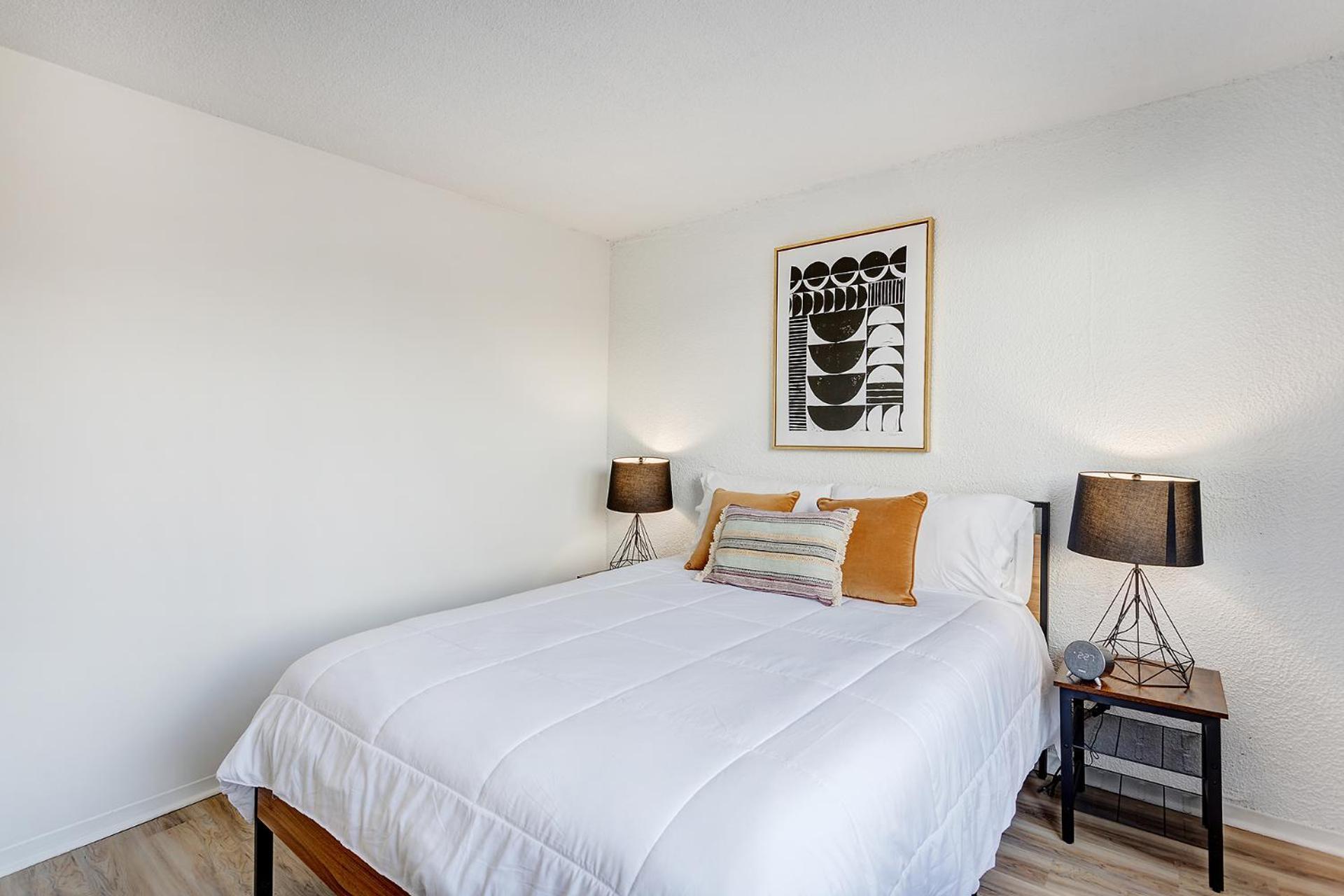 One Bedroom Oasis Steps Away From Mount Royal Montreal