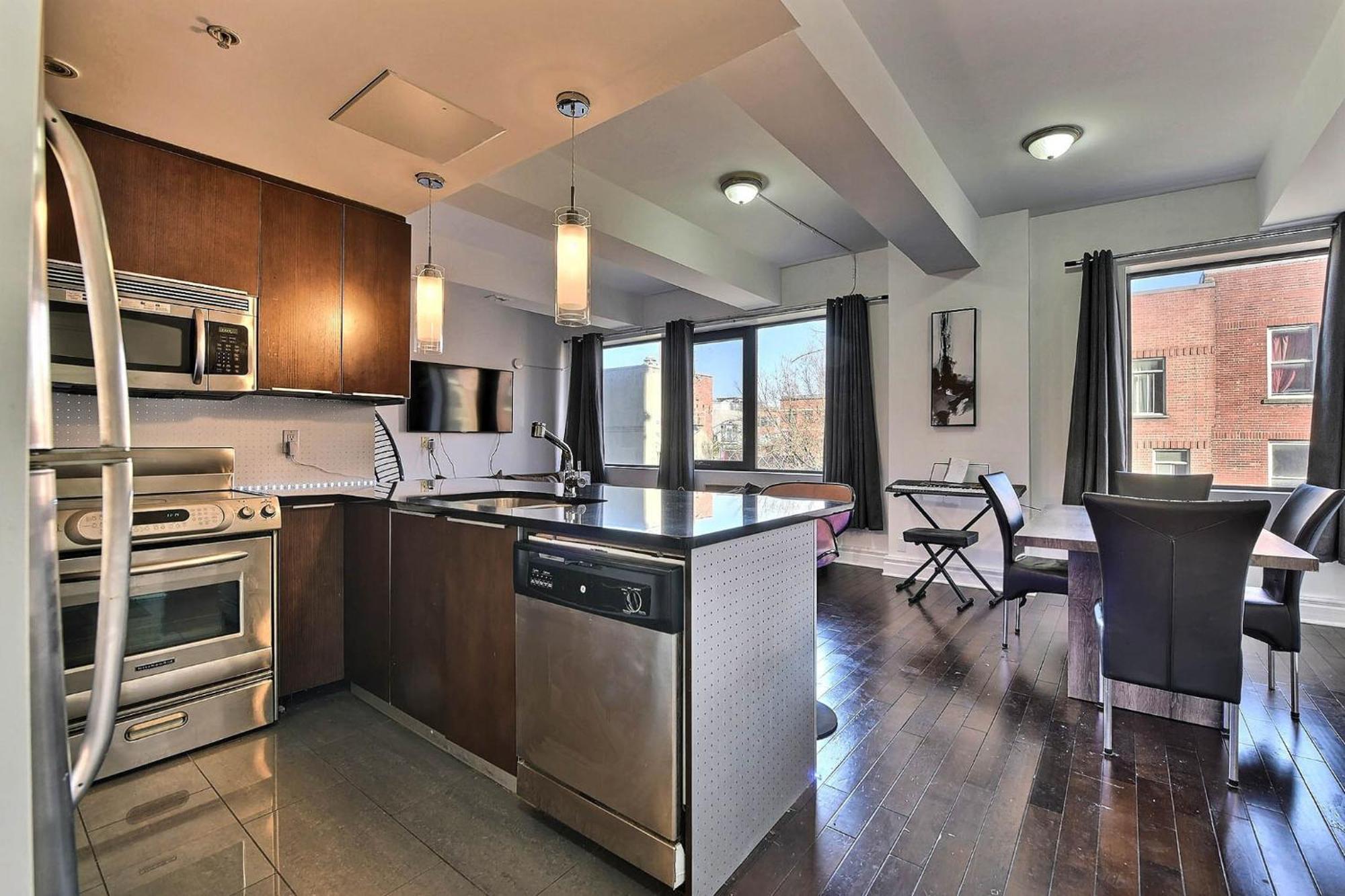 Apartment Chic Downtown 2 Bed 2 Bath Free Indoor Parking