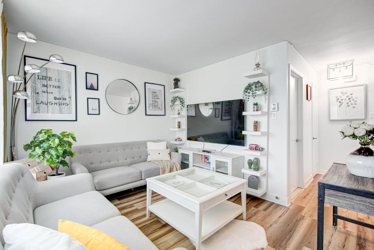 Modern & Equipped Paradise Near Hopital Maisonneuve Apartment Montreal