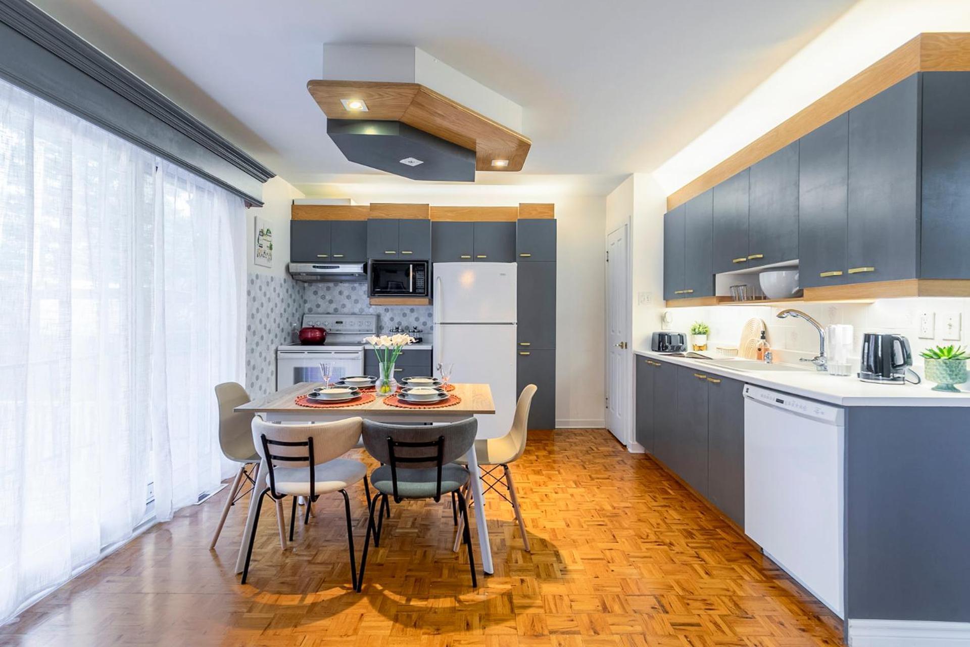 Cozy Entire Apartment-3min Walk To Metro-free Parking-botanical Garden-biodome * Montreal