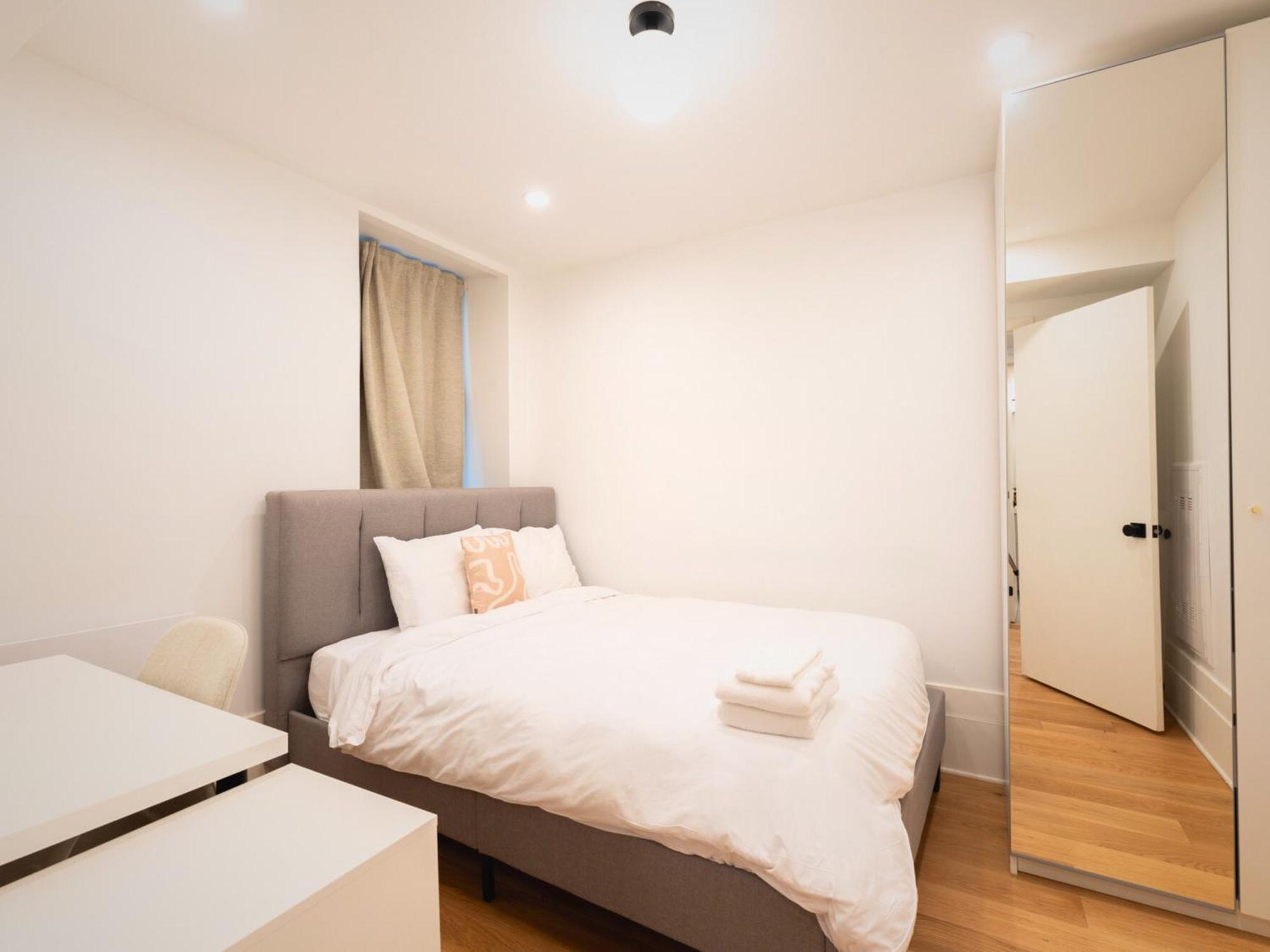 Ch-apartments, Downtown Apartment Montreal
