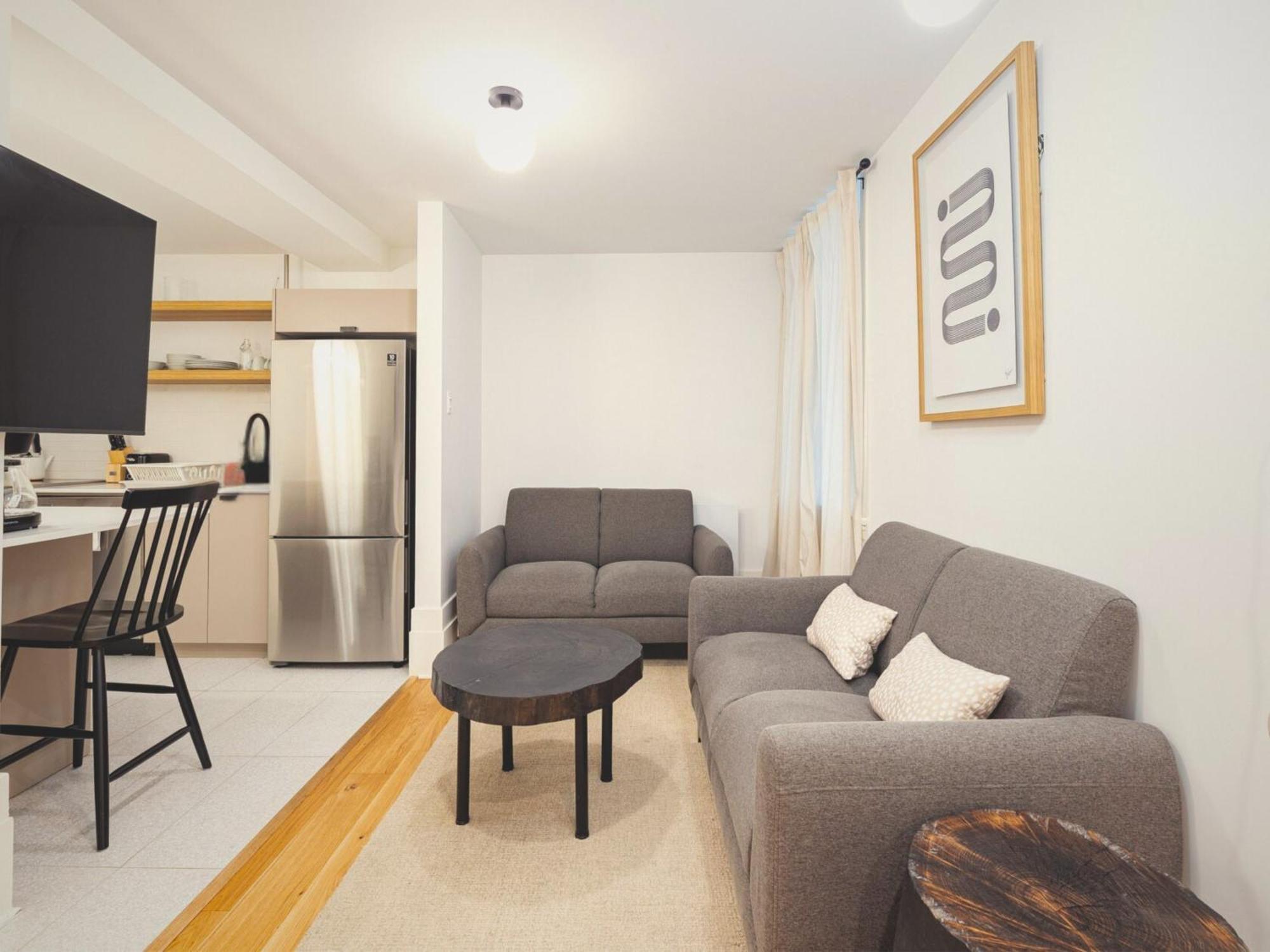 Ch-apartments, Downtown Montreal