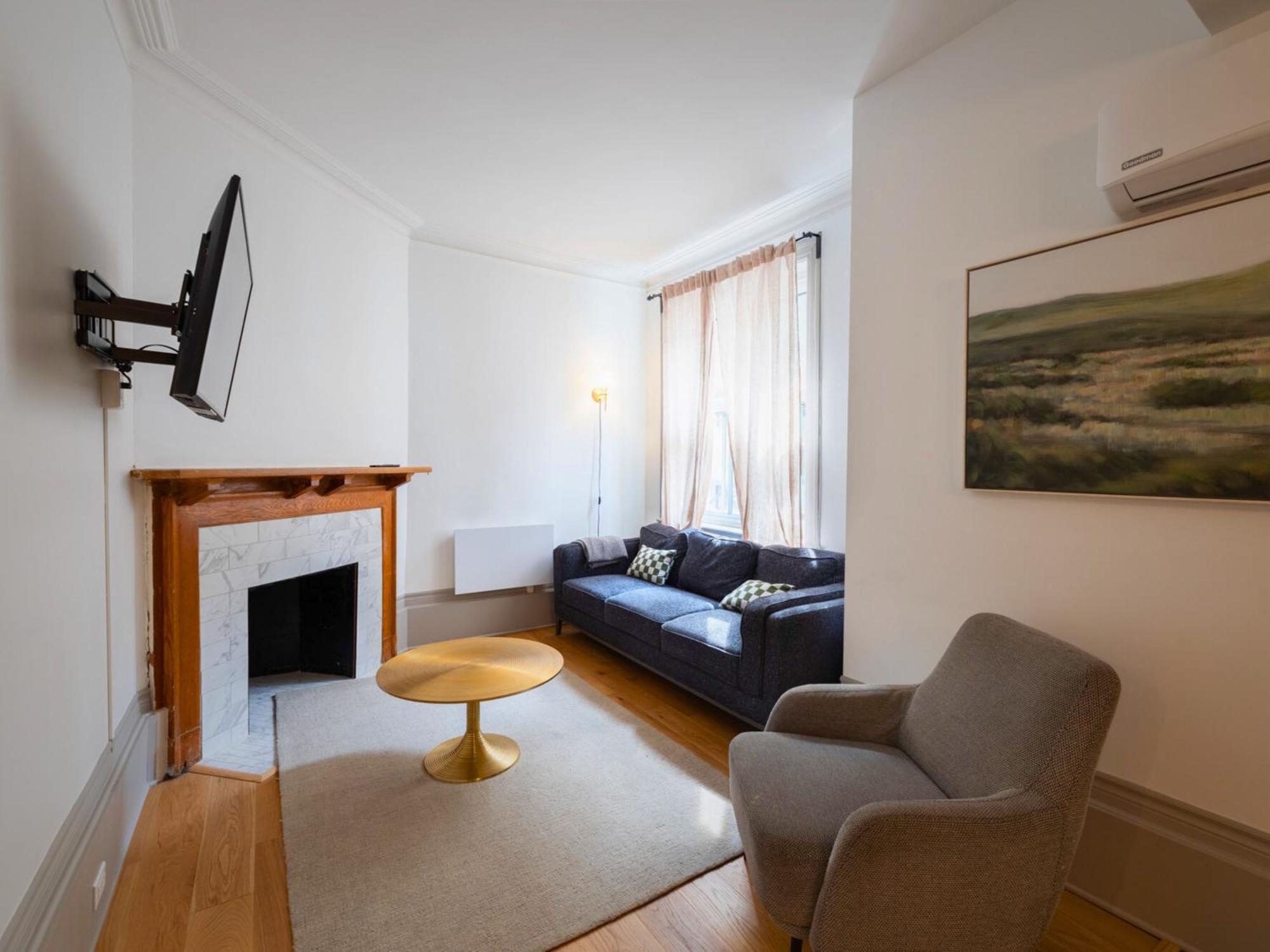 Ch-apartments, Downtown Apartment *