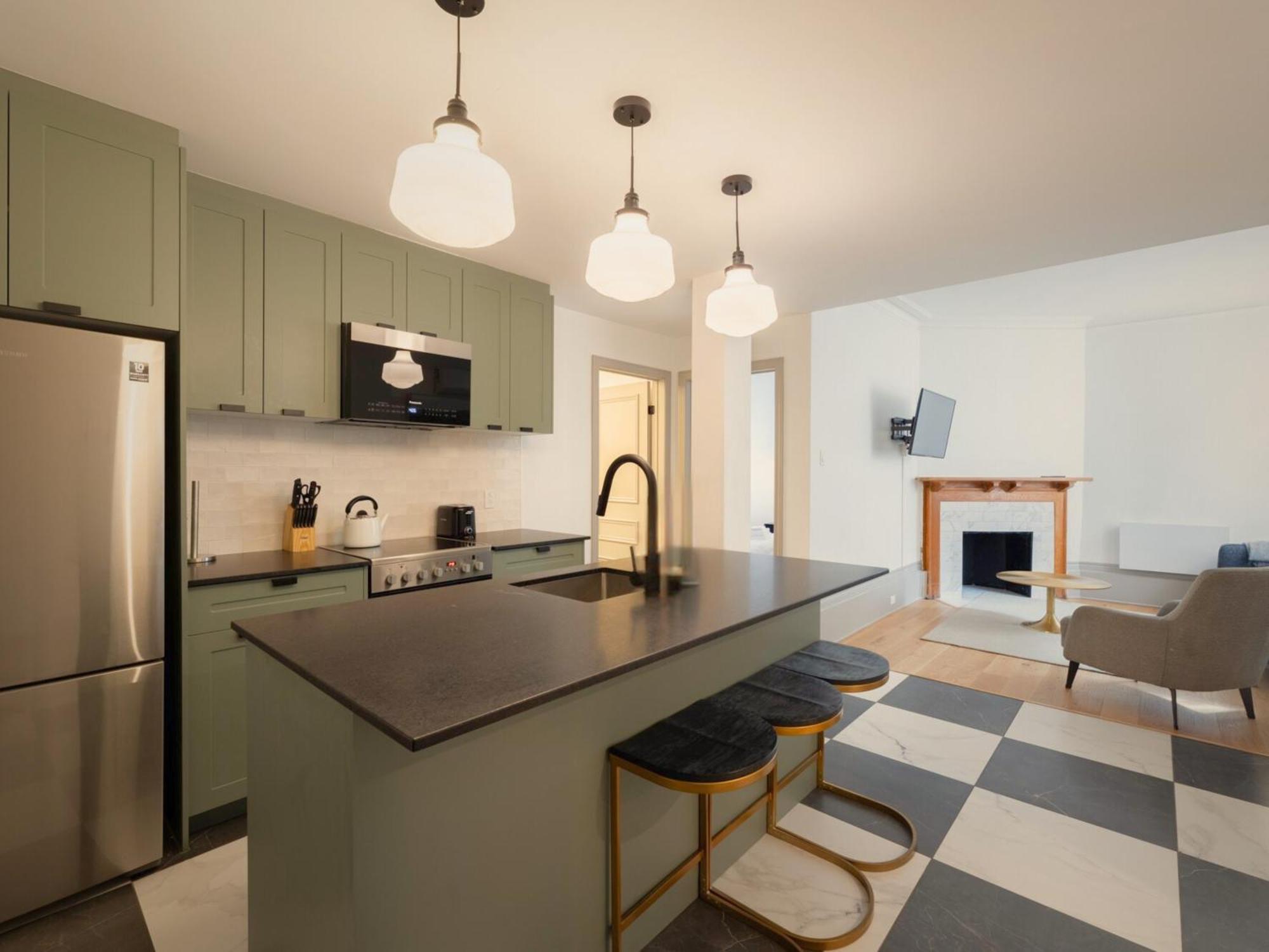 Ch-apartments, Downtown Montreal