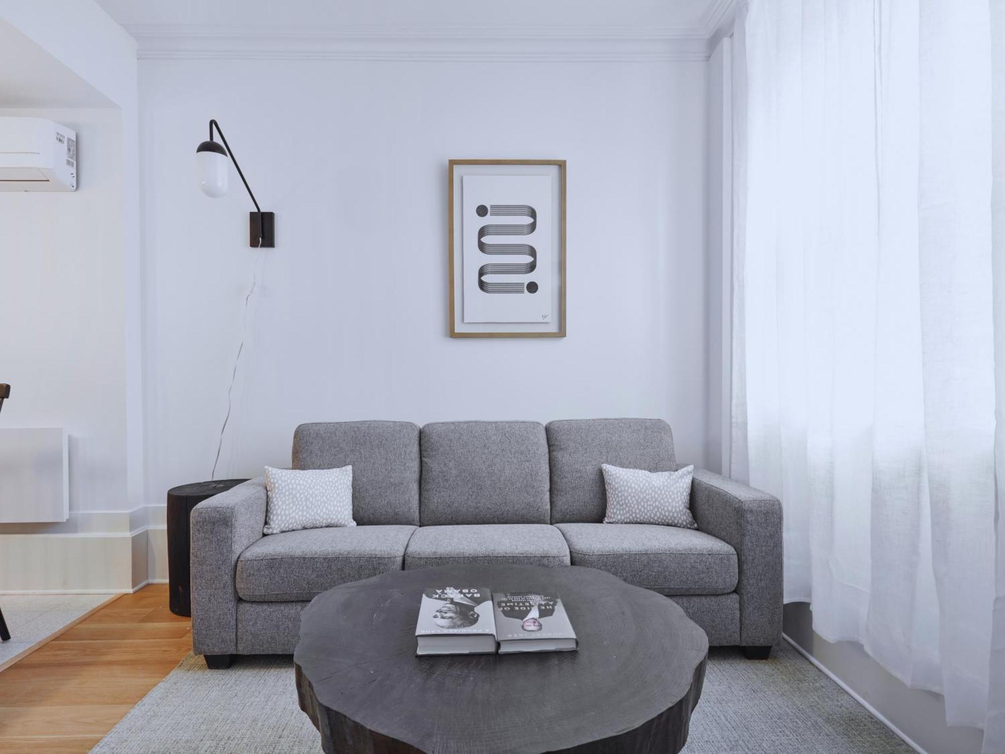 Ch-apartments, Downtown Apartment