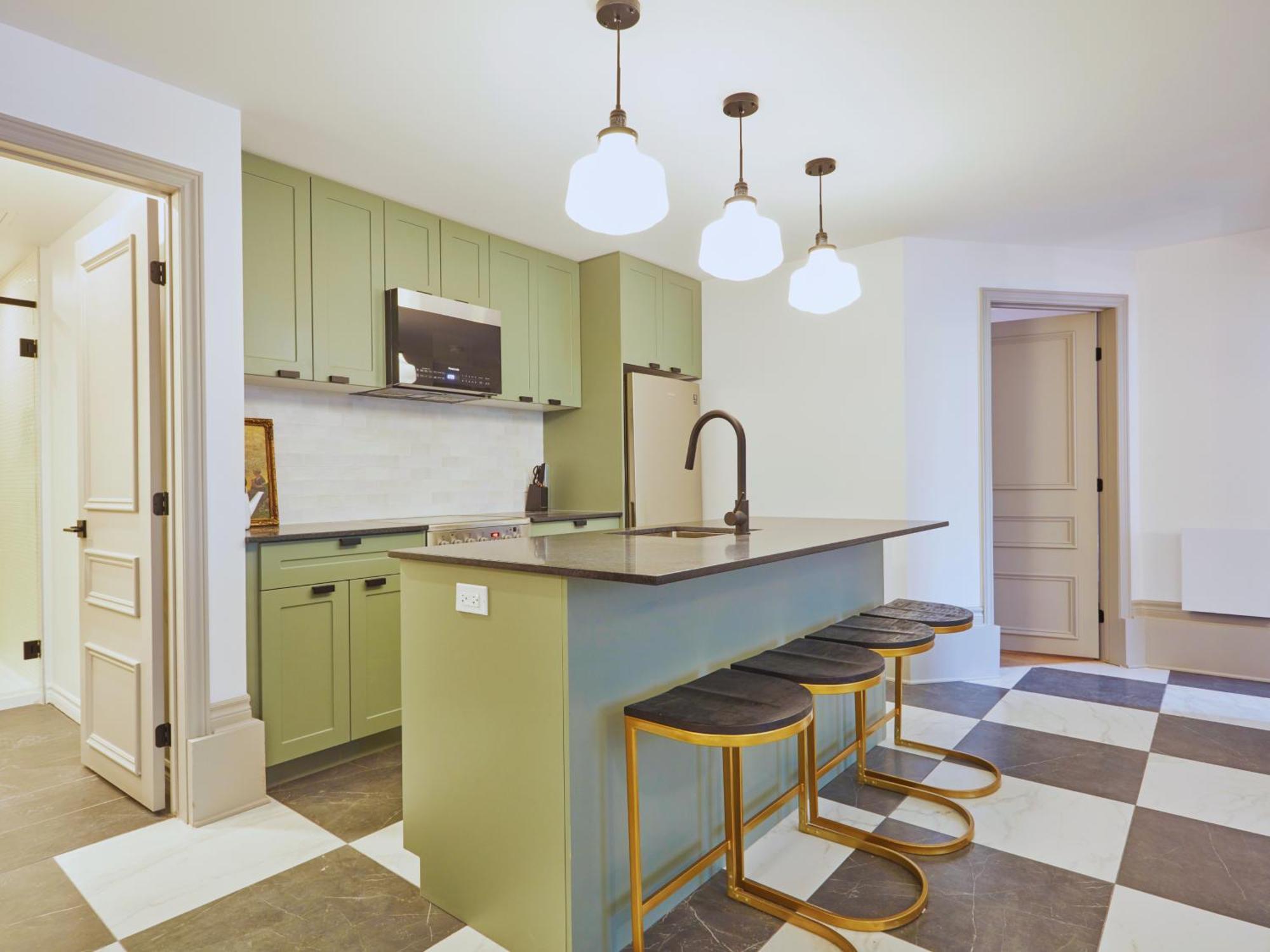 Ch-apartments, Downtown Montreal
