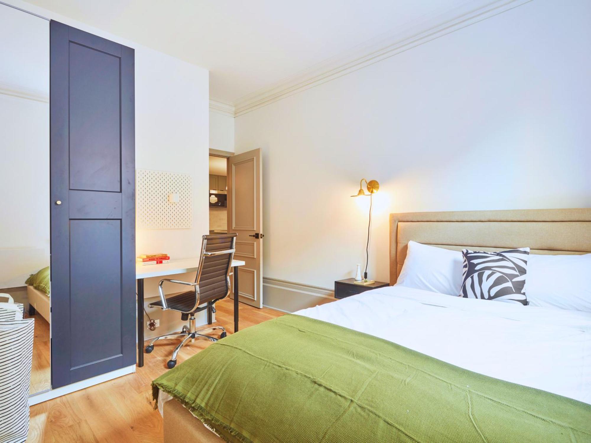 Ch-apartments, Downtown Apartment *