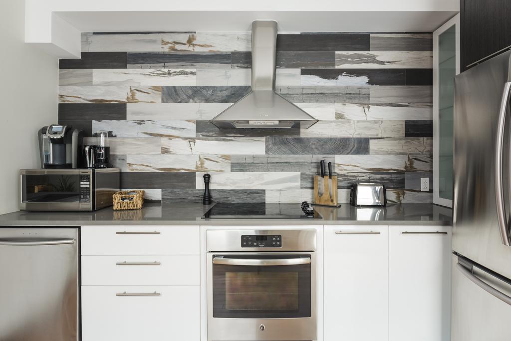 Apartment Mtlvacationrentals - The Fabfour