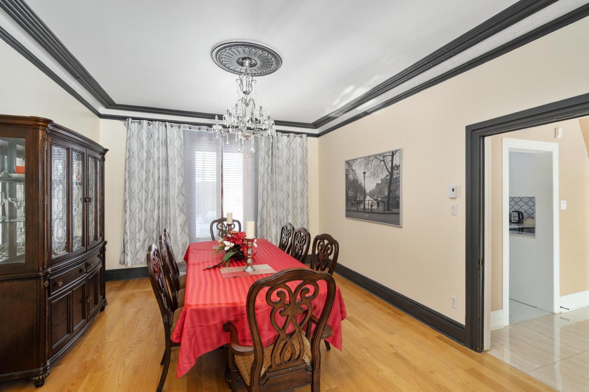 Villa Centennial 6-bedroom Waterfront Palace Sleeps 14 *