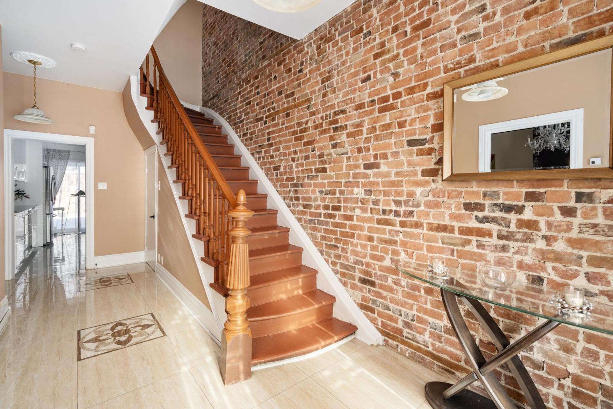 Centennial 6-bedroom Waterfront Palace Sleeps 14 Villa Montreal