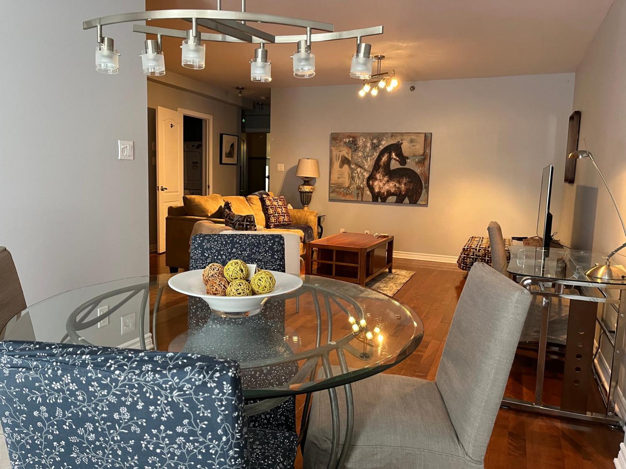 Aparthotelmontreal By Les Terrasses Saint Urbain 2225i2