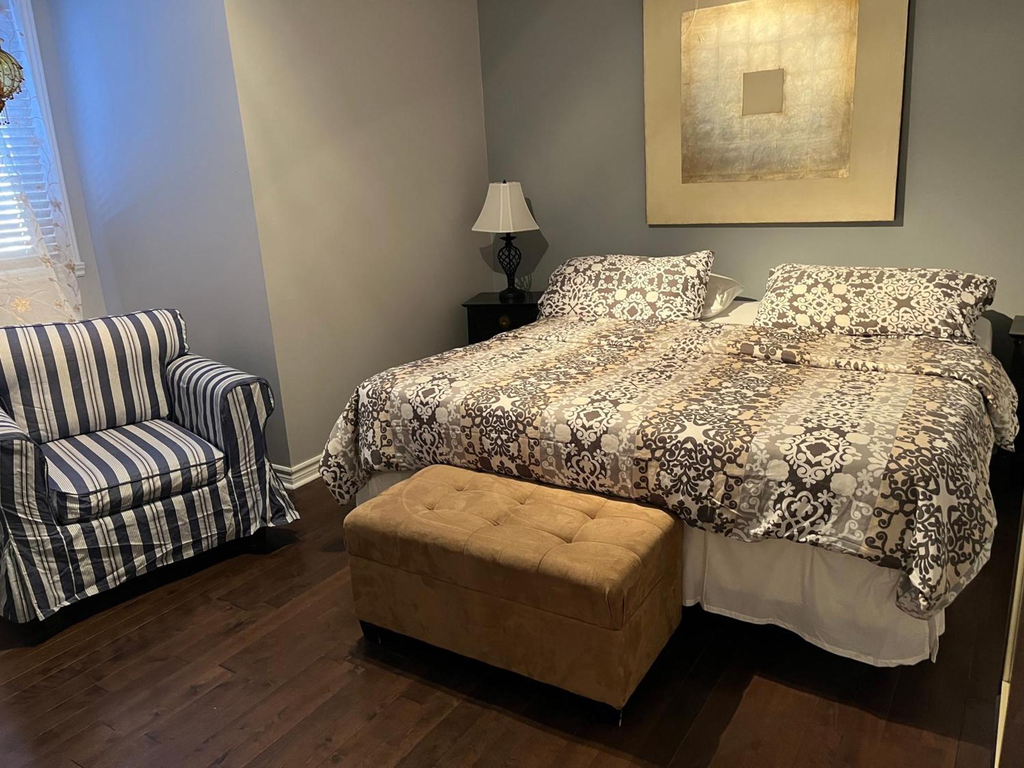 Aparthotelmontreal By Les Terrasses Saint Urbain 2225i2 Apartment