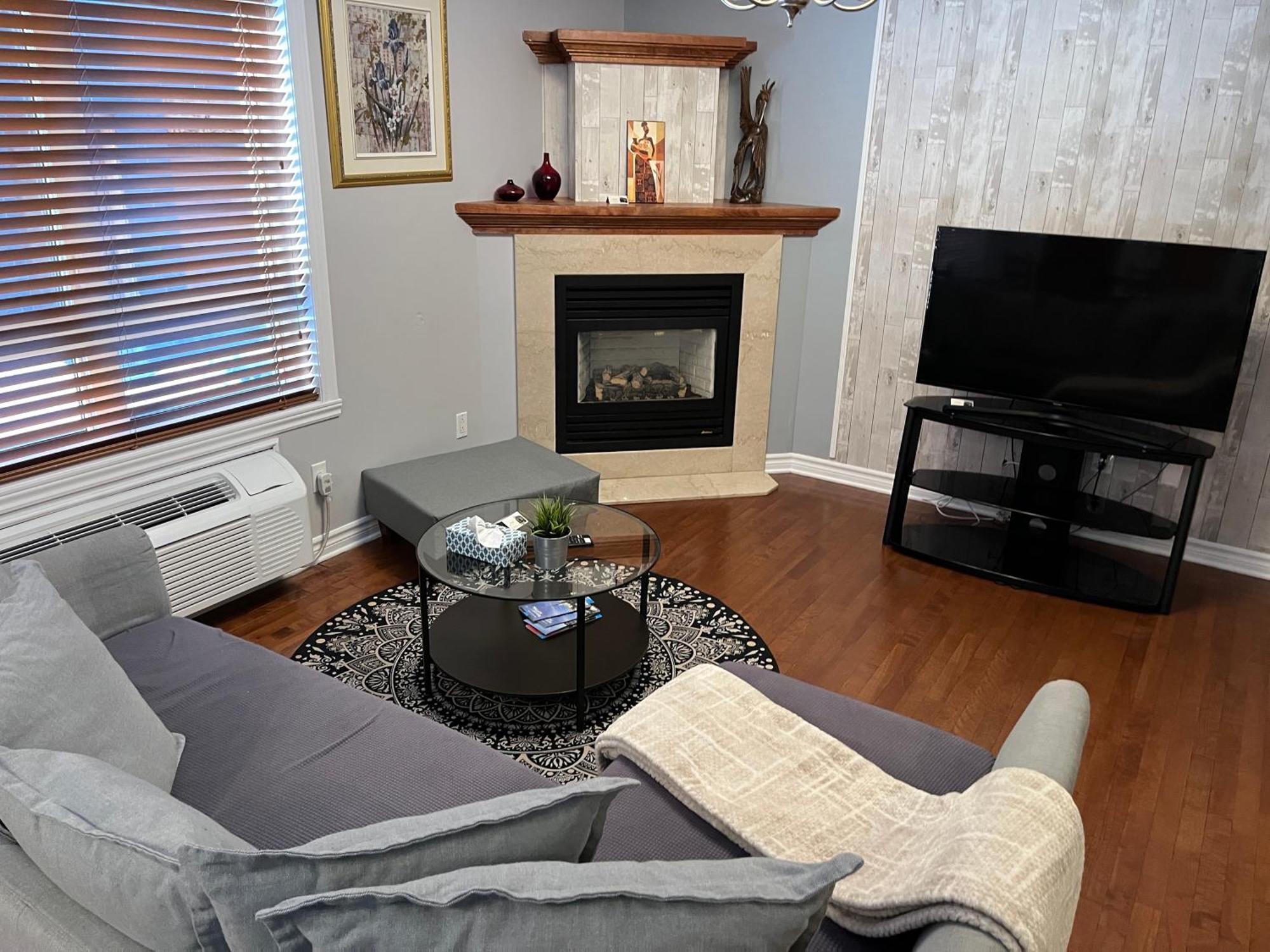 Aparthotelmontreal By Les Terrasses Saint Urbain 2225i2 Apartment Montreal