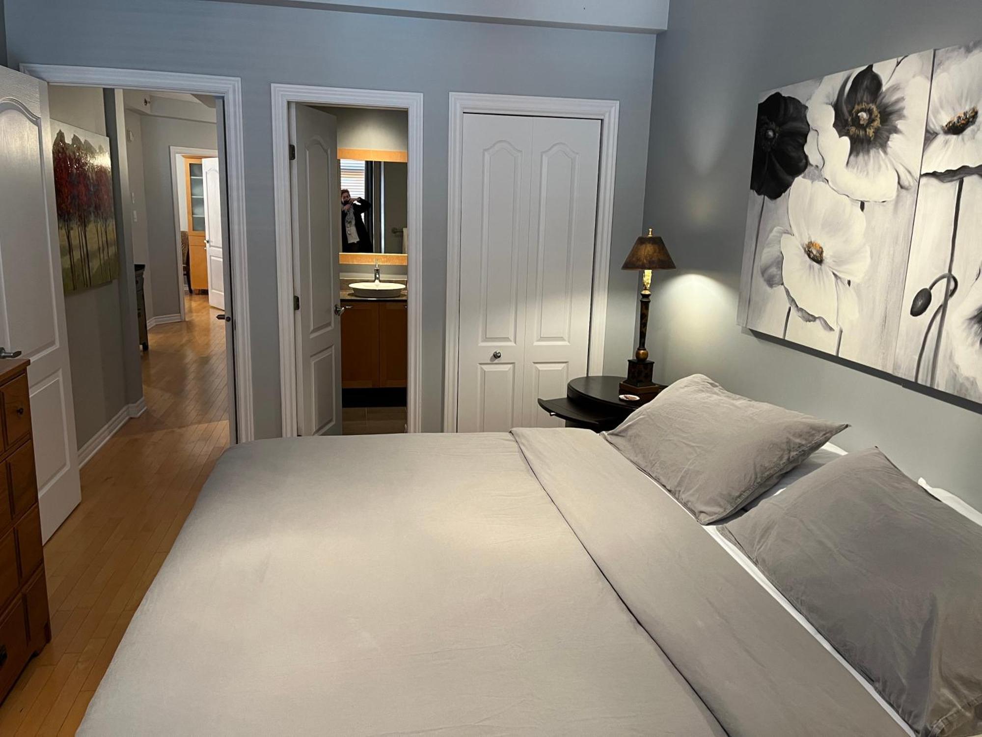 Apartment Aparthotelmontreal By Les Terrasses Saint Urbain 2225i2 Montreal