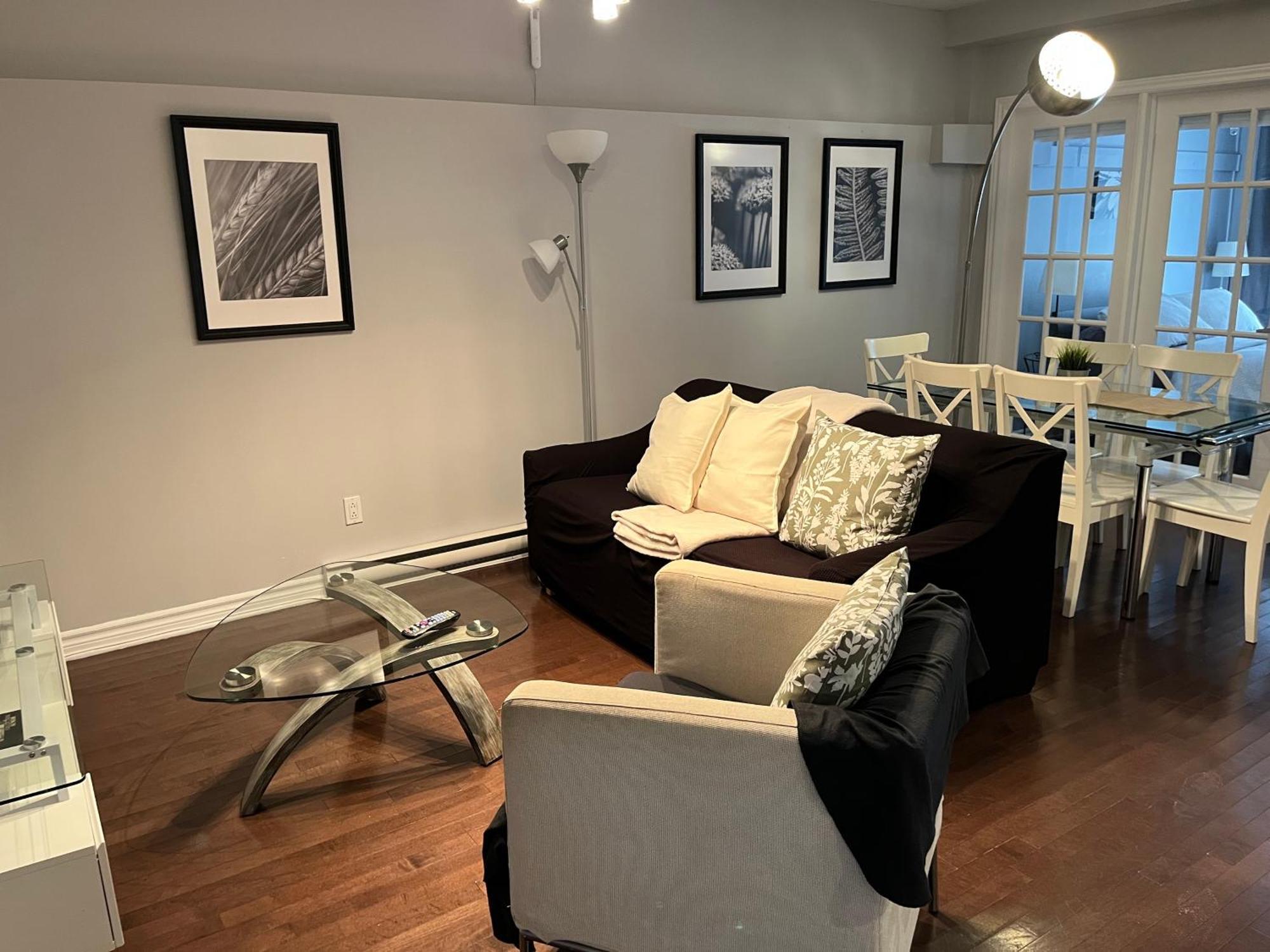 Aparthotelmontreal By Les Terrasses Saint Urbain 2225i2 Apartment 4*
