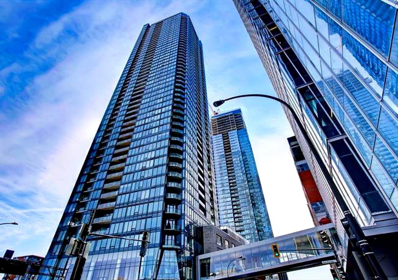 Spectacular Skyline Views - Downtown - Luxury & Penthouse