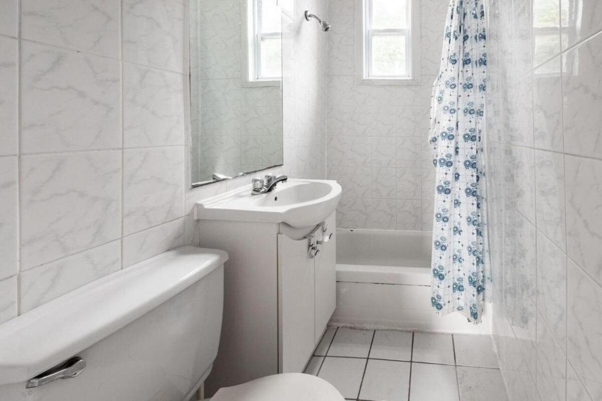 C 07 - With 2 Bedrooms And 3 Beds Apartment