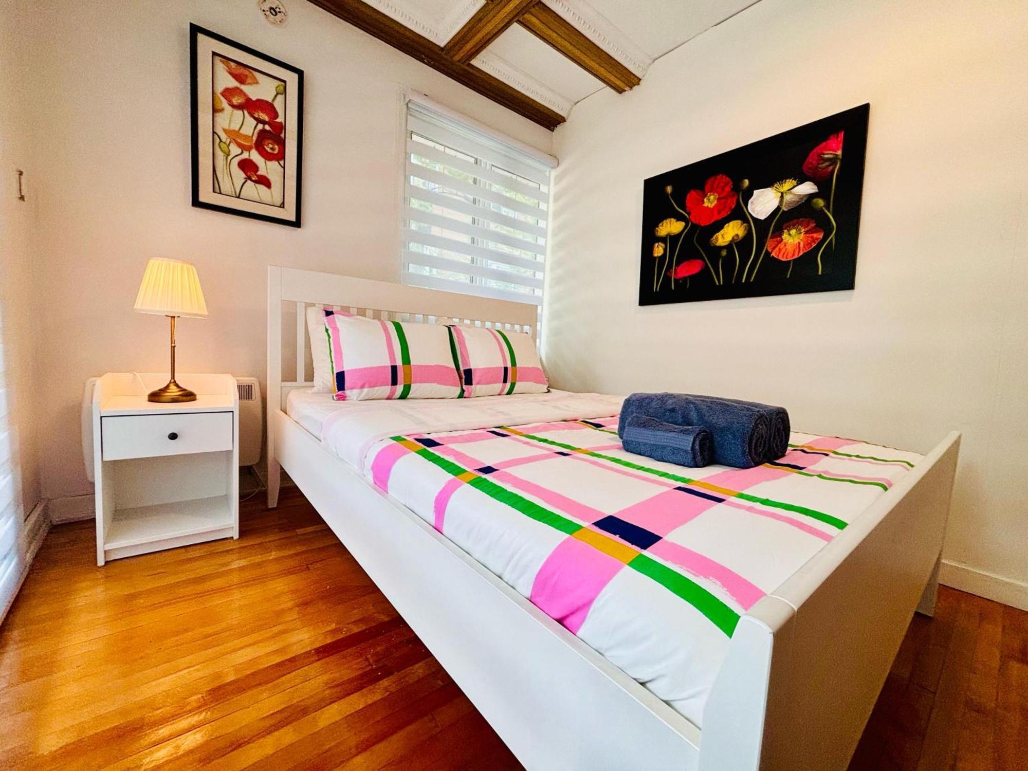 Sunlit Haven - Free Parking Apartment *