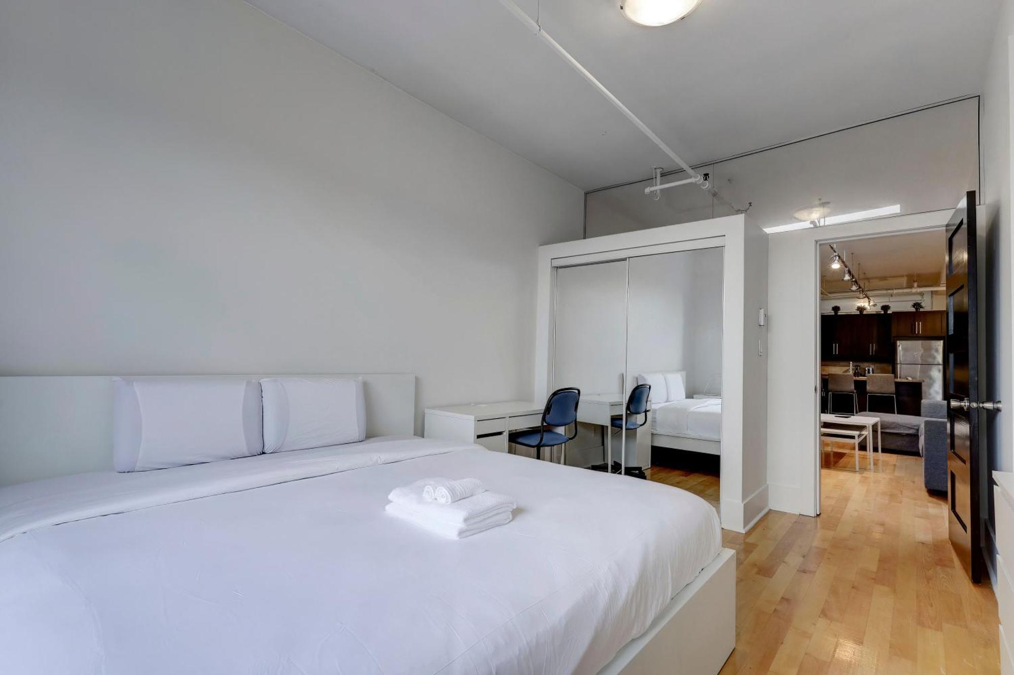 Apartment Spacious 4br1b Chic Retreat In The Plateau Zv7