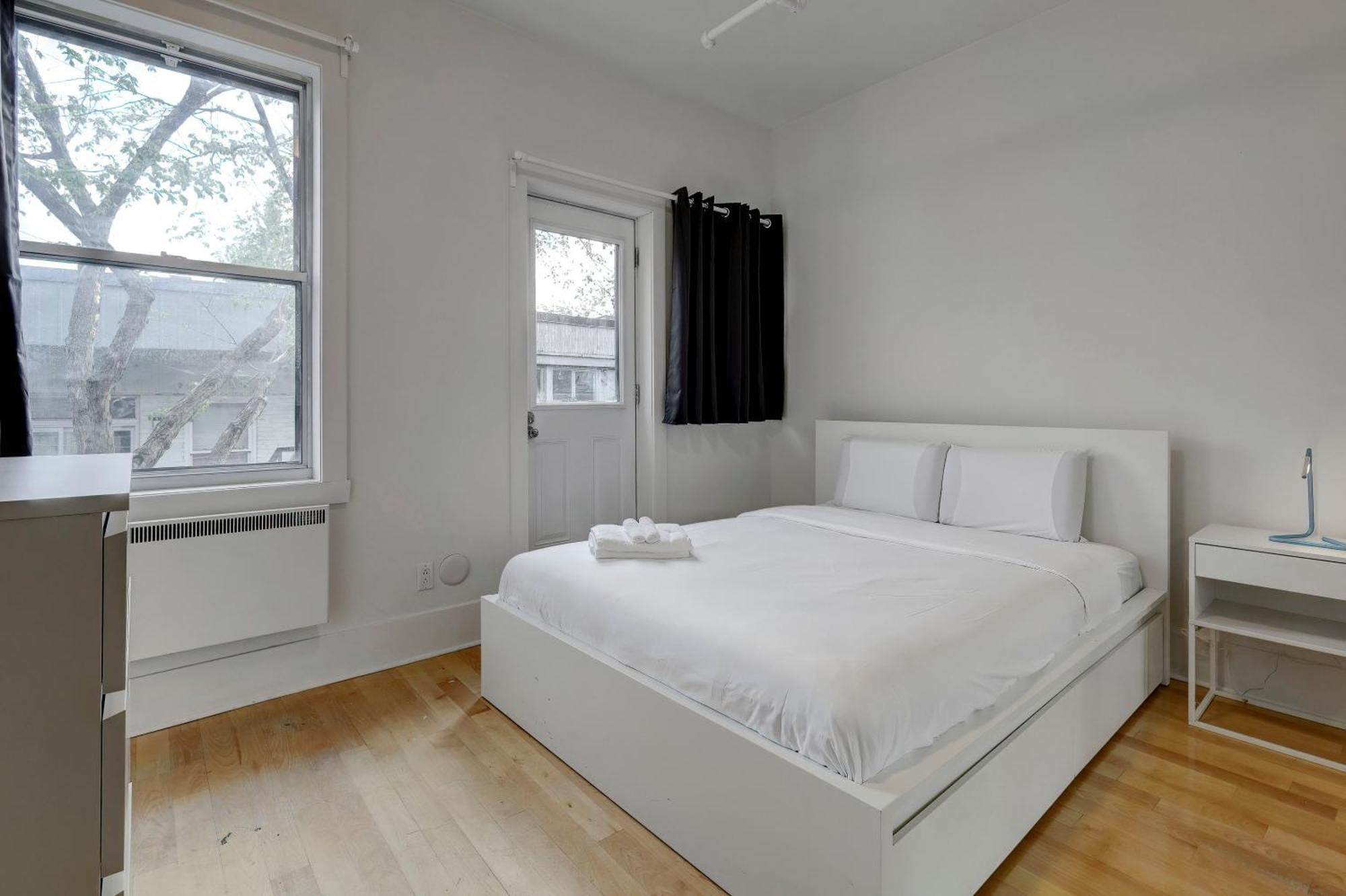 Apartment Spacious 4br1b Chic Retreat In The Plateau Zv7