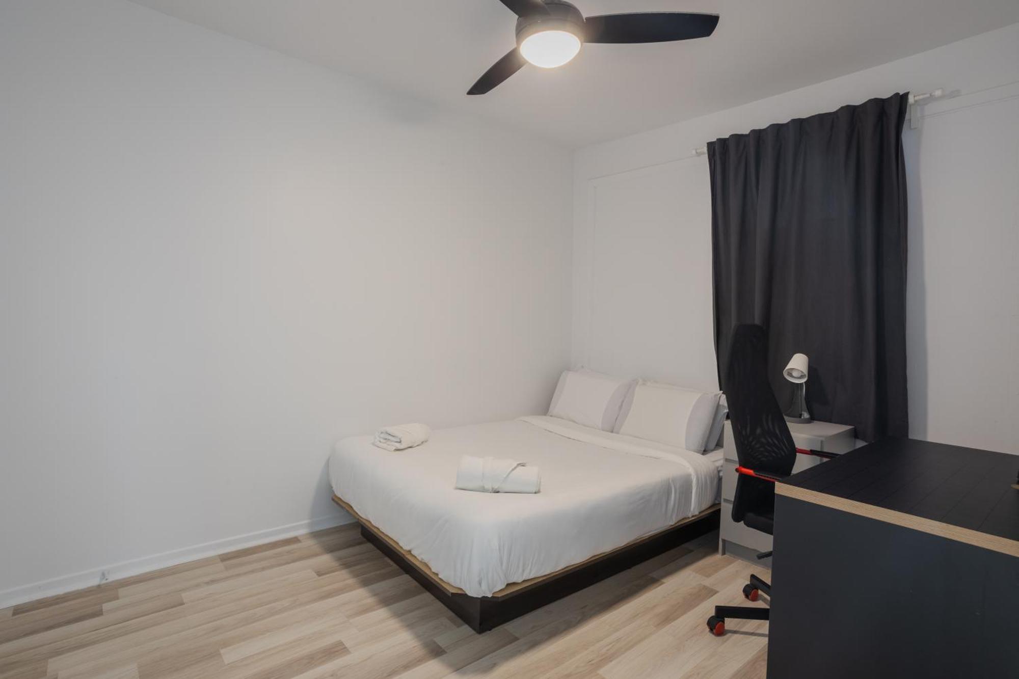 Excellent 4 Bedroom In Griffintown Downtown Mtl Zd3 Apartment