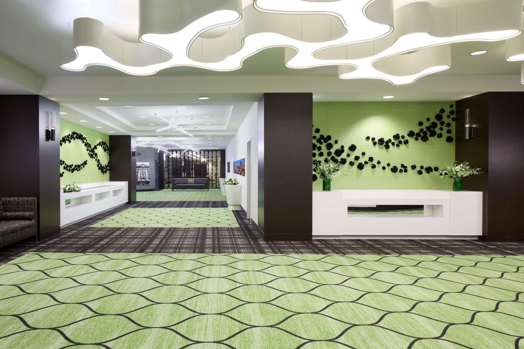 Hotel Doubletree By Hilton Montreal