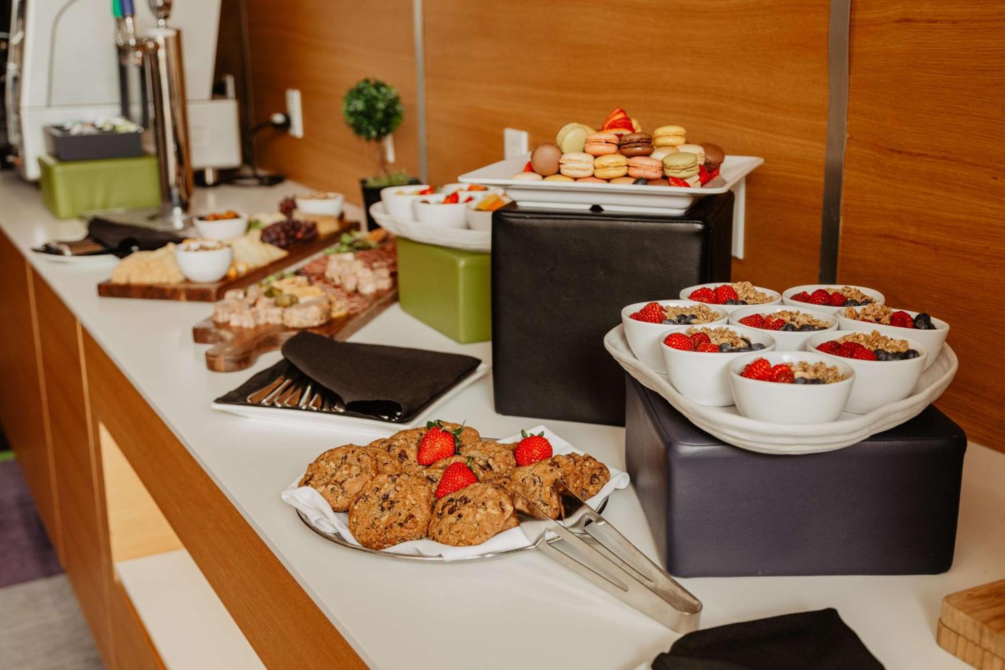 Hotel Doubletree By Hilton Montreal