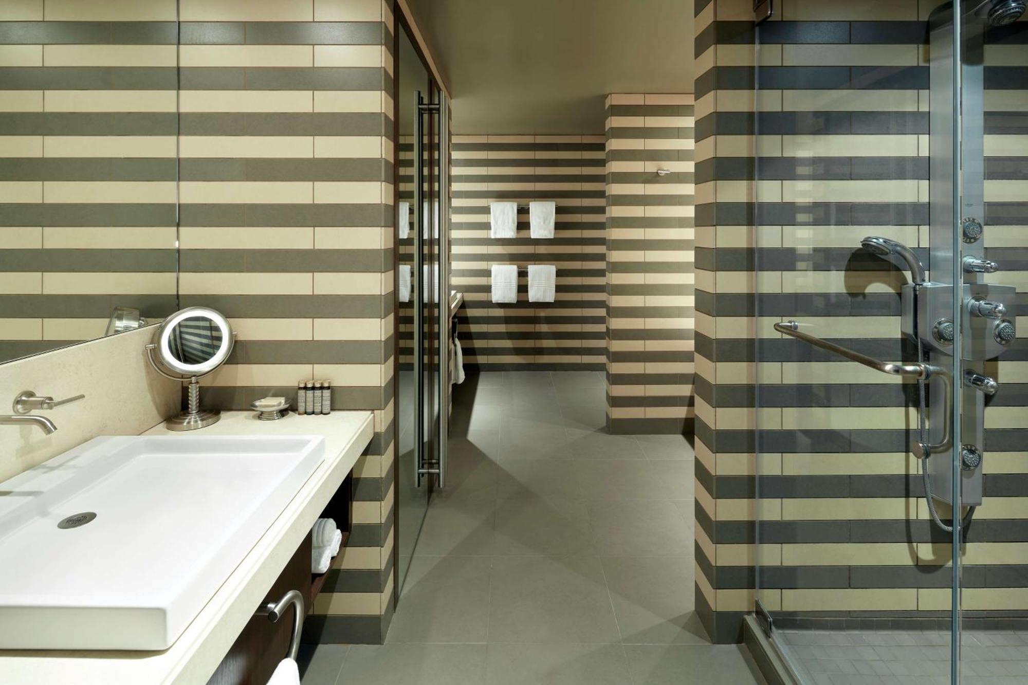 Hotel Doubletree By Hilton 4*